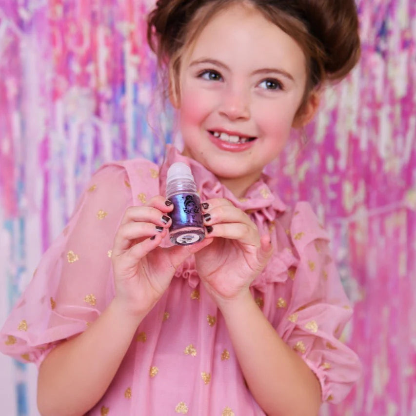 Planet Pink roll-on body glitter